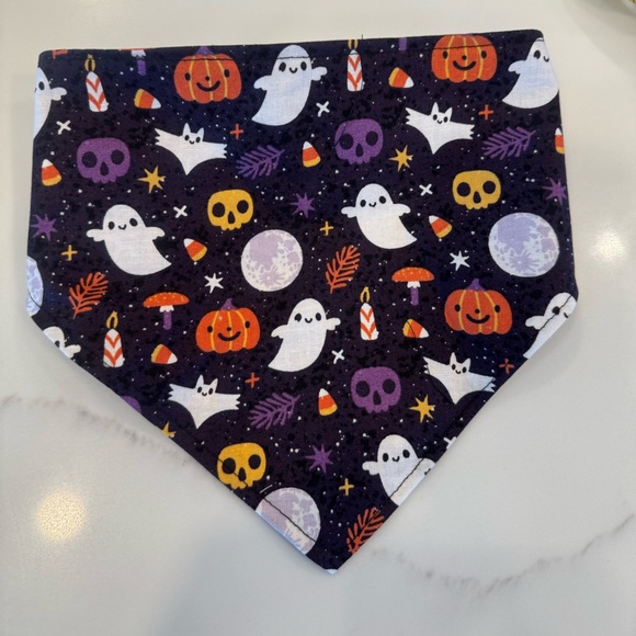 Halloween Themed Reversible Bandana with Ghosts, Pumpkins and Black cats - Picture 2 of 4